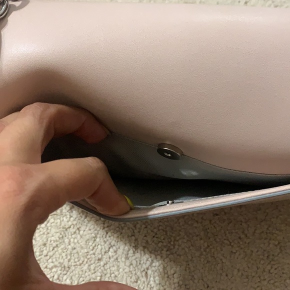 Chelsea28 cross body - Picture 5 of 9